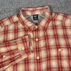 REI Co-op Mens Medium Plaid Button Down Long Sleeve Hiking Fishing Shirt Outdoor